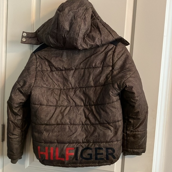 Tommy Hilfiger coat size Medium - Picture 5 of 8